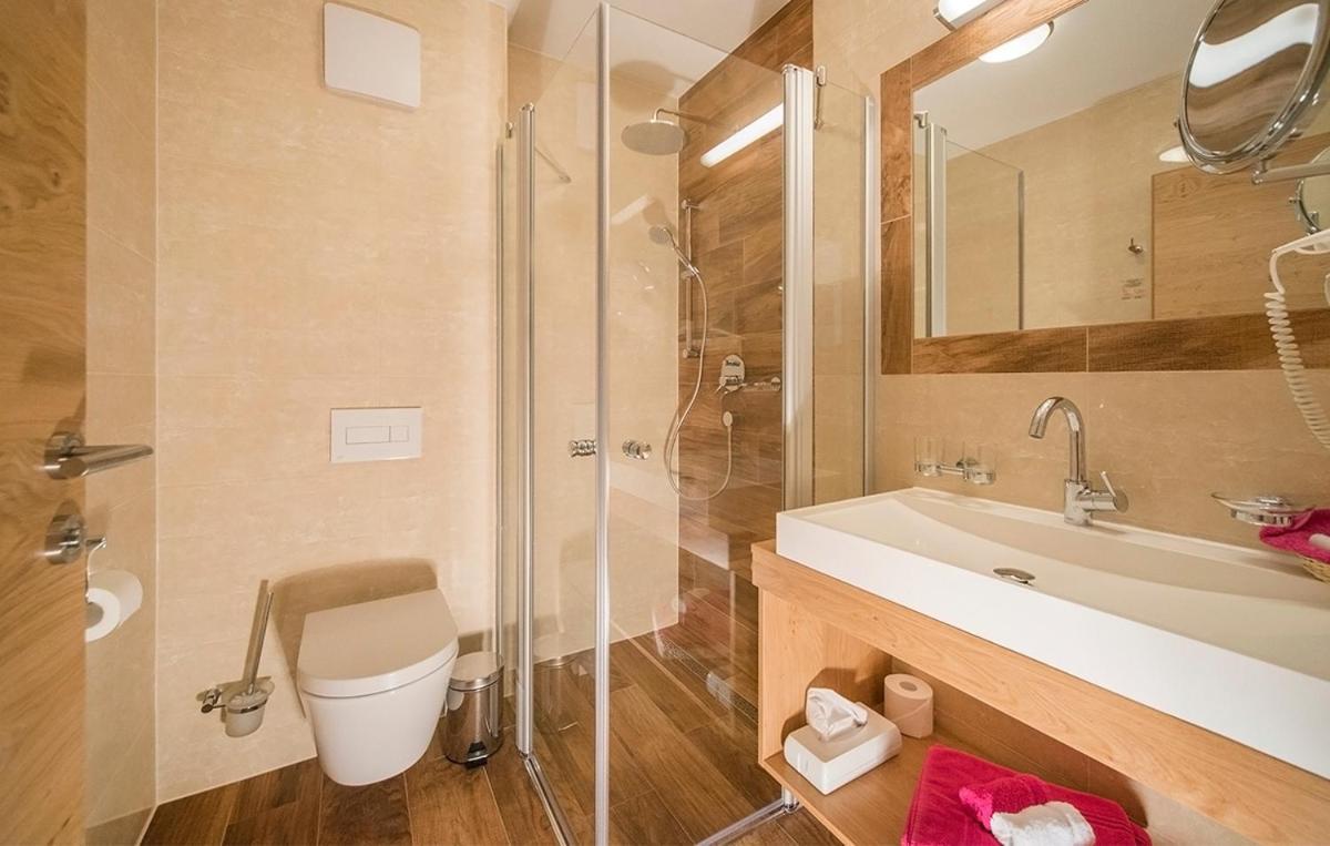Landhaus Lexner Tux Room photo