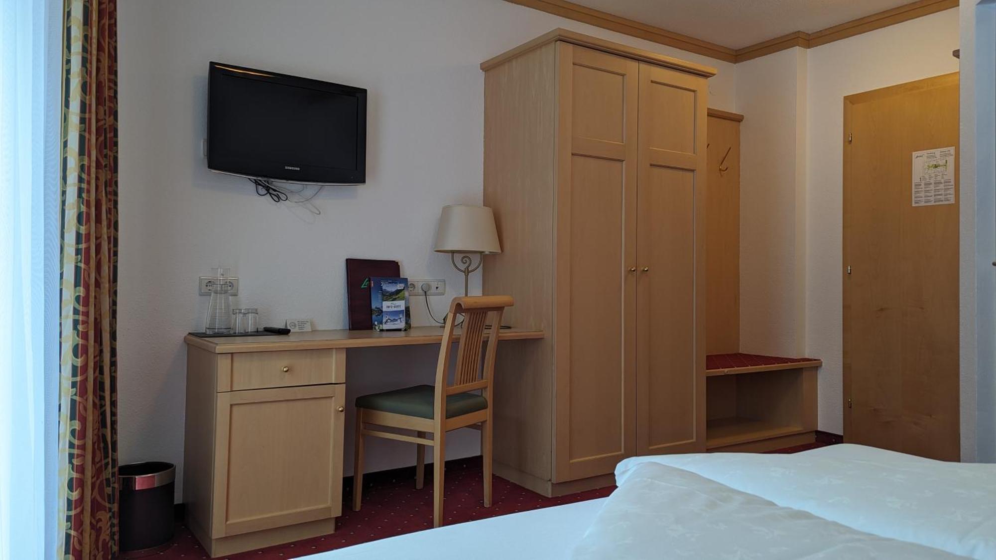 Landhaus Lexner Tux Room photo